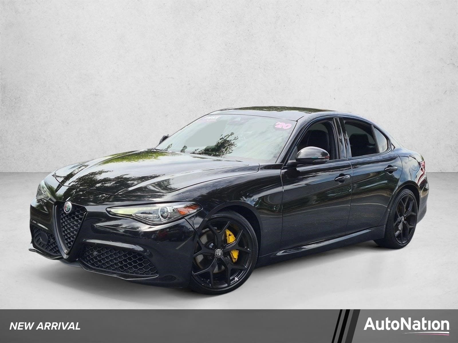 2020 Alfa Romeo Giulia Ti Sport — photo 1 of 14
