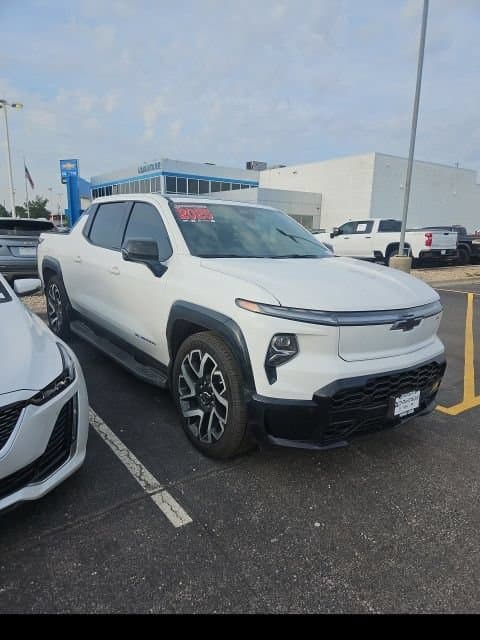 2025 Chevrolet Silverado EV Extended Range RST — photo 1 of 6