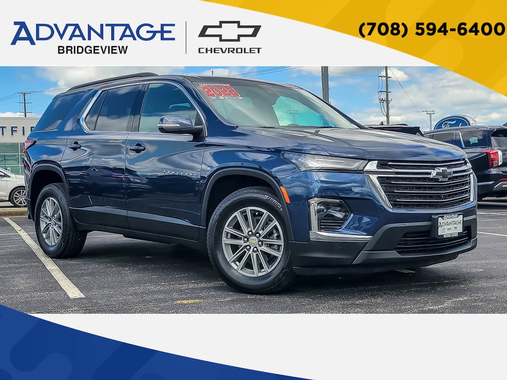 2023 Chevrolet Traverse LT Cloth — photo 1 of 34