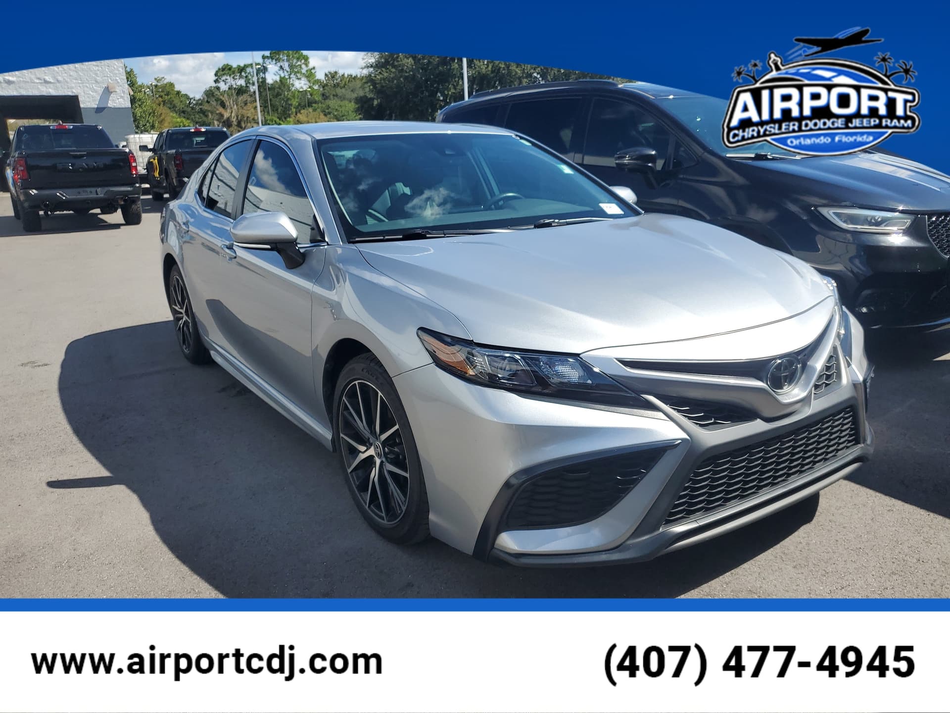 2024 Toyota Camry SE — photo 1 of 6