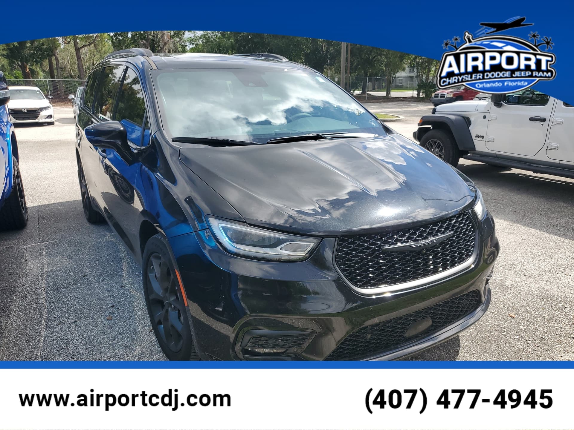 2022 Chrysler Pacifica Limited — photo 1 of 5