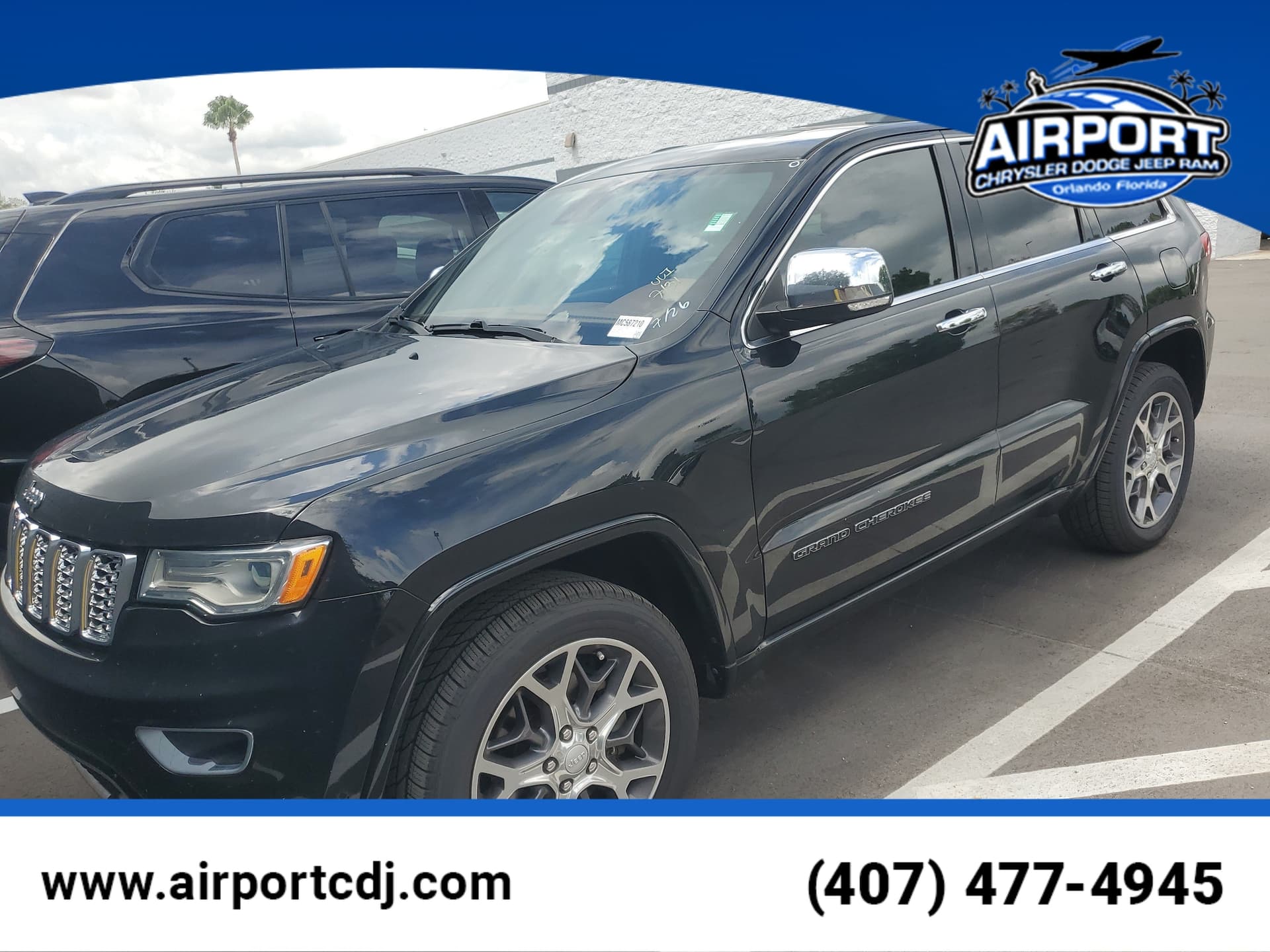 2021 Jeep Grand Cherokee Overland — photo 1 of 5