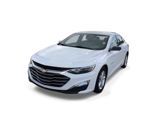 2019 Chevrolet Malibu LS — photo 1 of 32