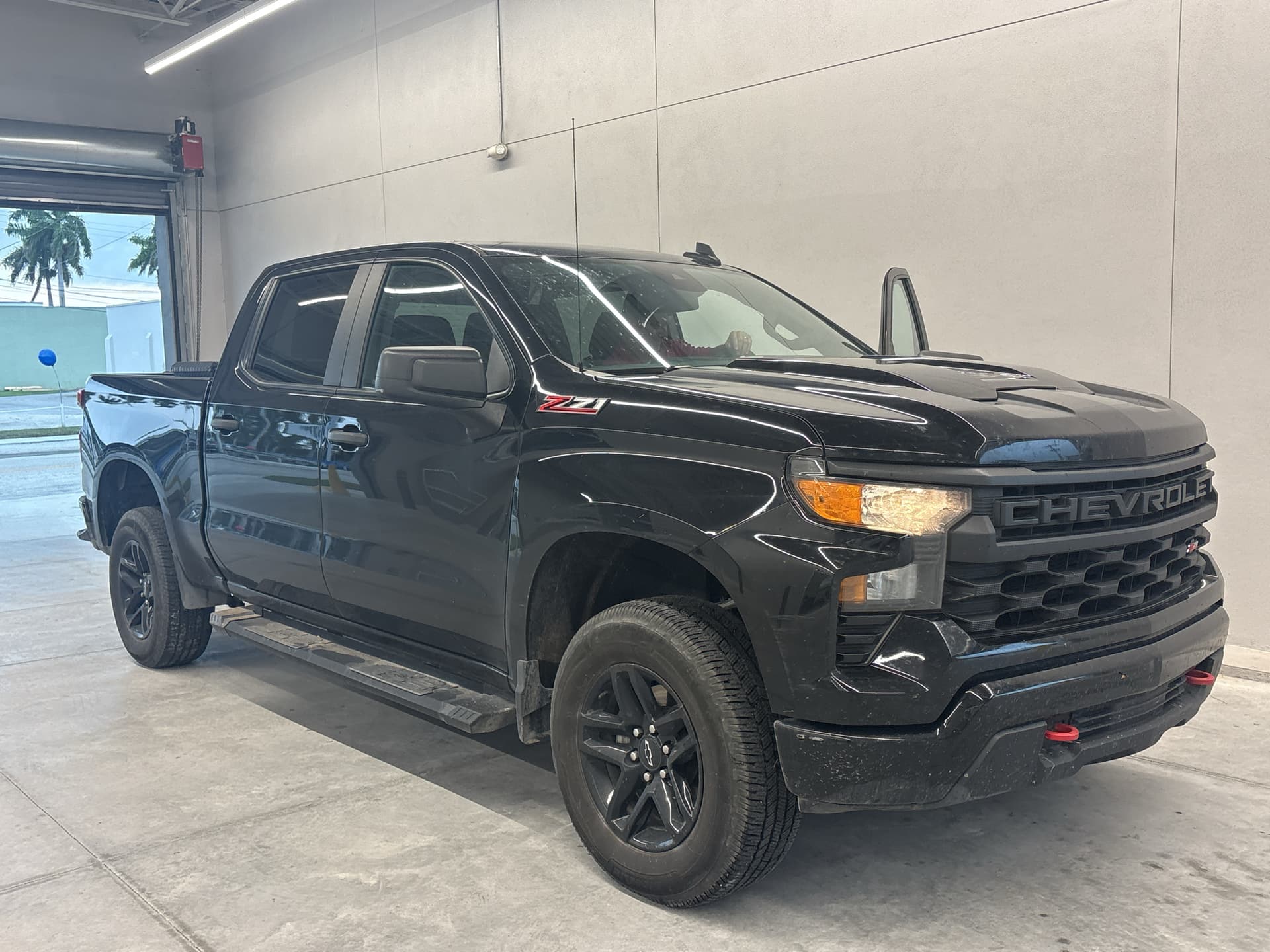 2024 Chevrolet Silverado 1500 Custom Trail Boss — photo 1 of 6