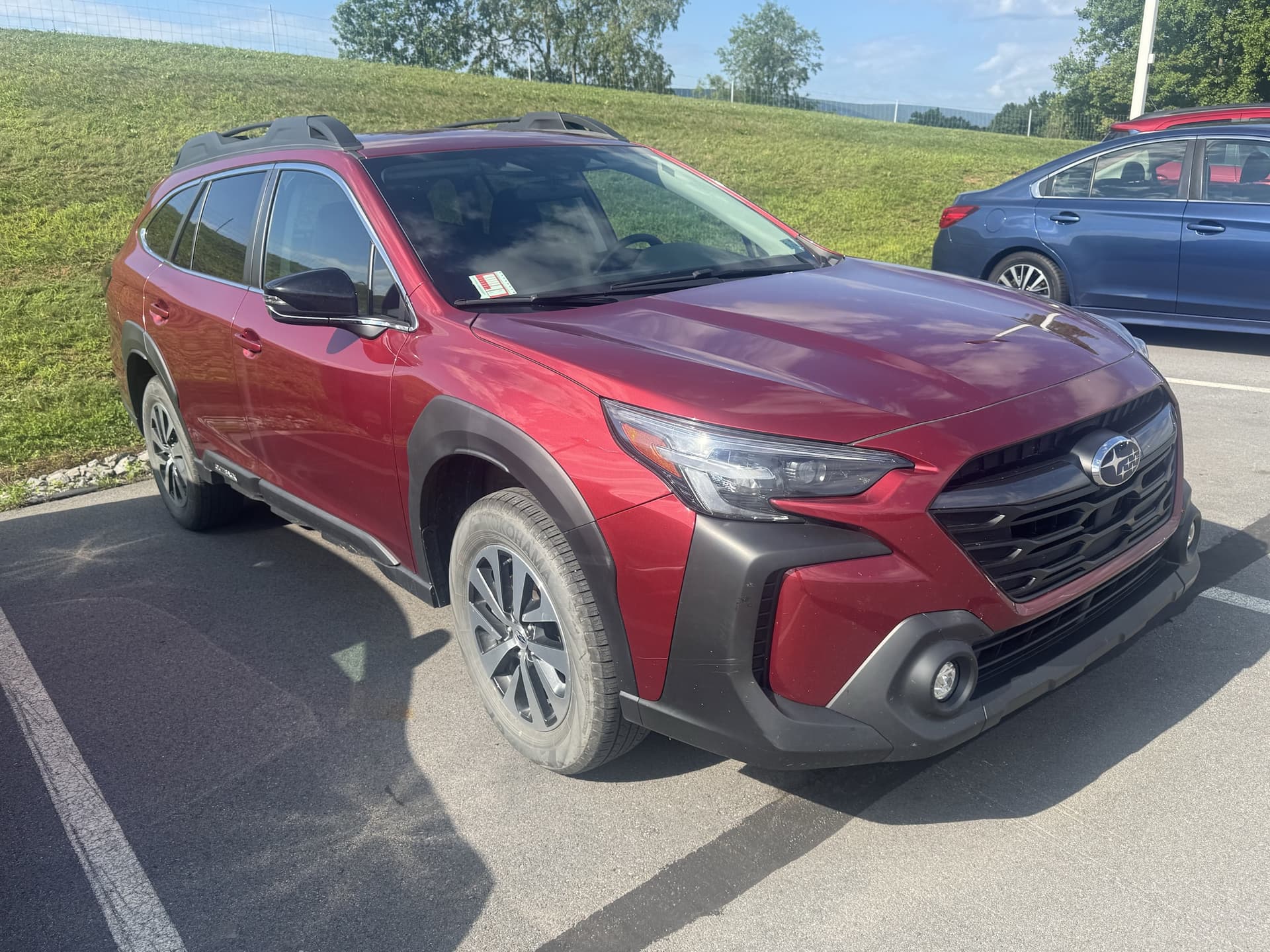 2024 Subaru Outback Premium — photo 1 of 3