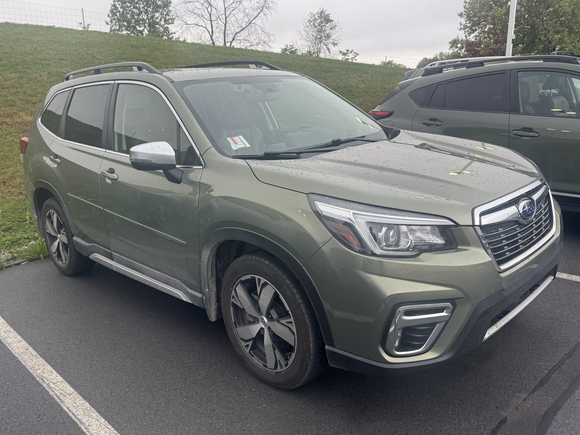 2020 Subaru Forester Touring — photo 1 of 3