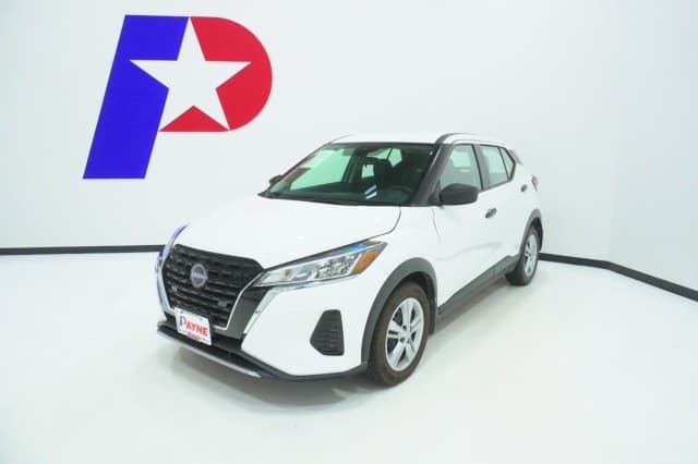 2025 Nissan Kicks Play S — photo 1 of 23