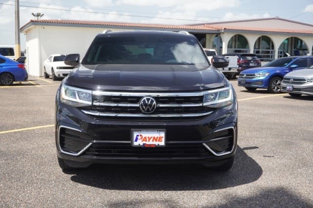 2021 Volkswagen Atlas Cross Sport 3.6L V6 SE w/Technology R-Line — photo 1 of 33