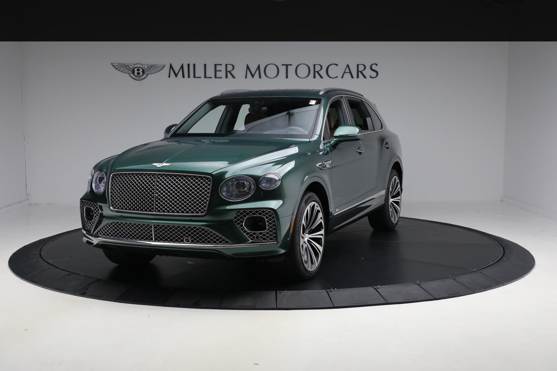2021 Bentley Bentayga V8 — photo 1 of 33