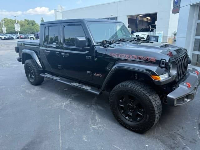 2023 Jeep Gladiator Mojave — photo 1 of 6