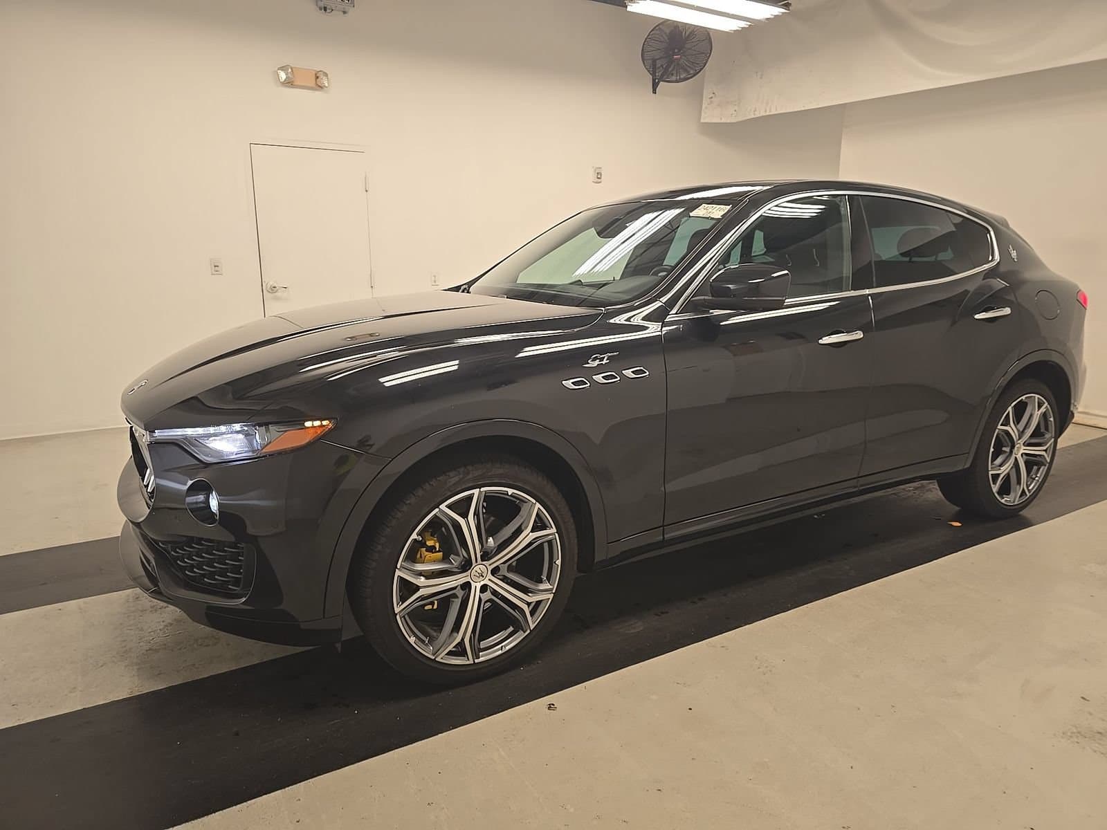 2023 Maserati Levante GT — photo 1 of 15