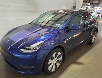 2022 Tesla Model Y Long Range — photo 1 of 5