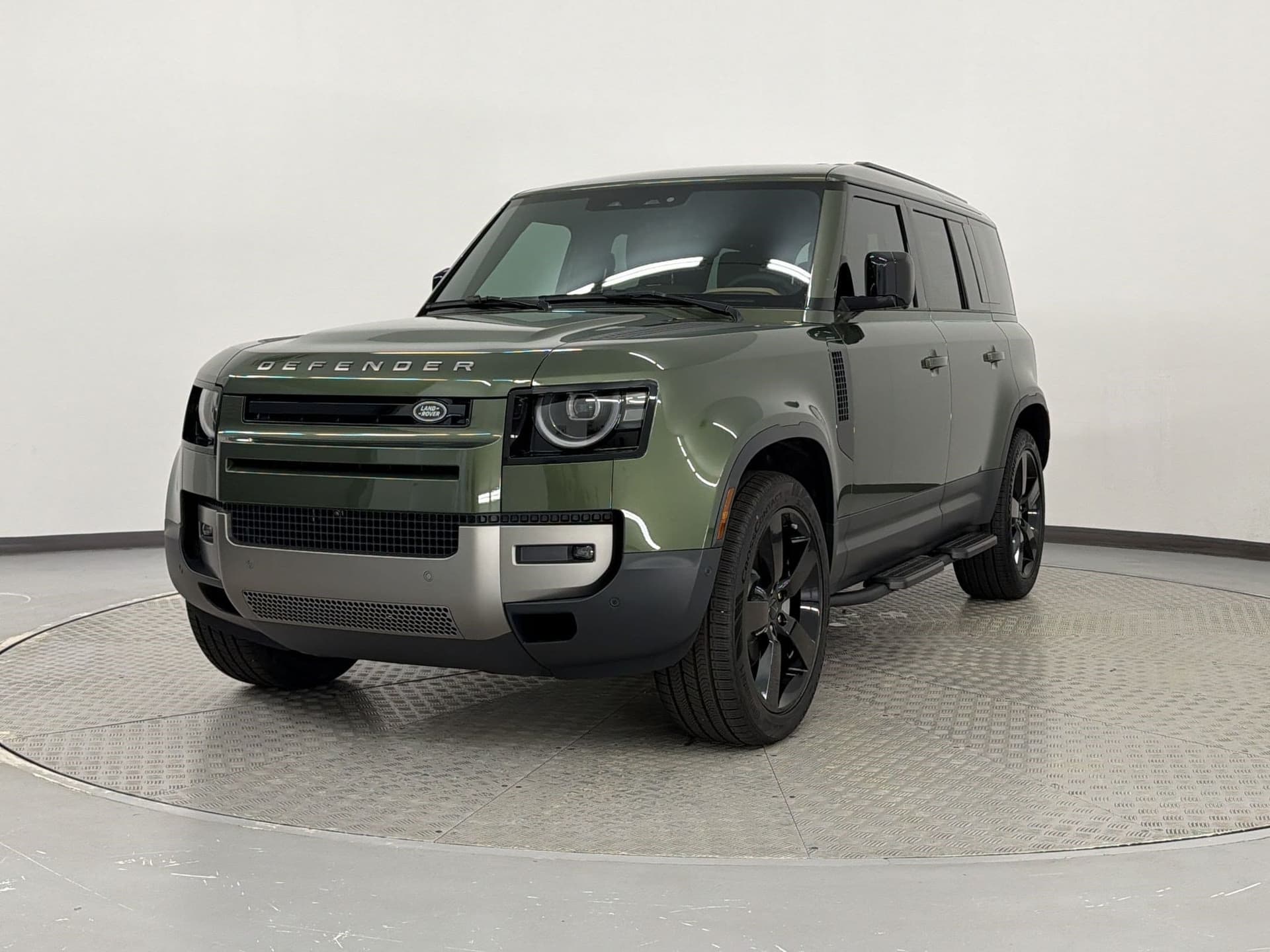 2026 Land Rover Defender 110 S — photo 1 of 32