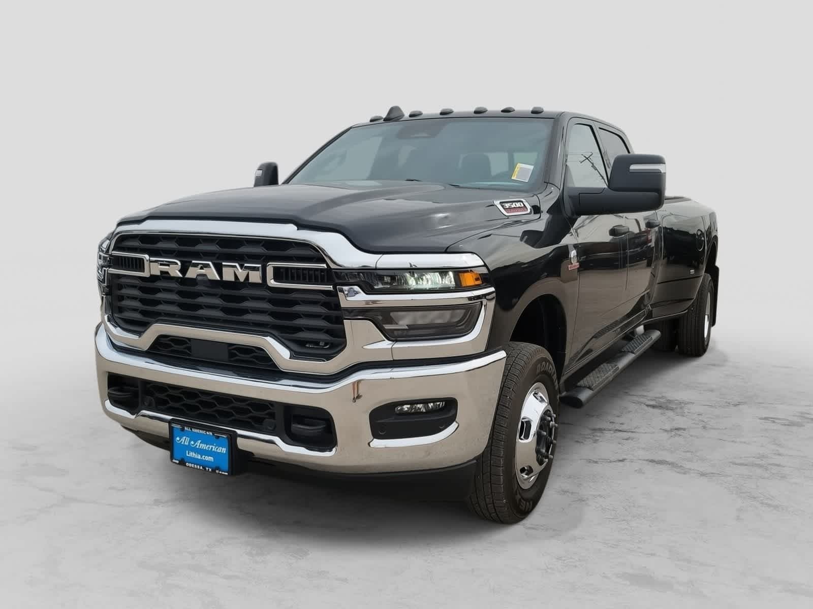 2026 RAM 3500 TRADESMAN CREW CAB 4X4 8' BOX — photo 1 of 25