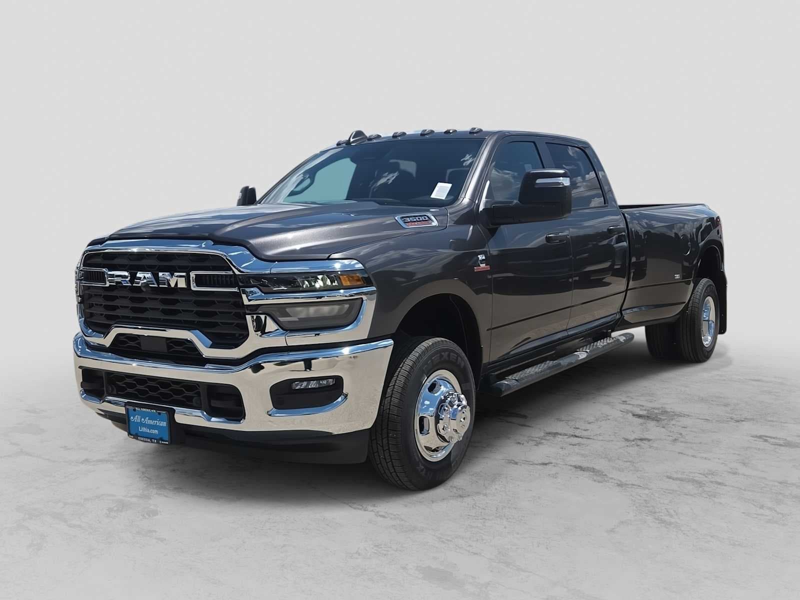 2026 RAM 3500 TRADESMAN CREW CAB 4X4 8' BOX — photo 1 of 34