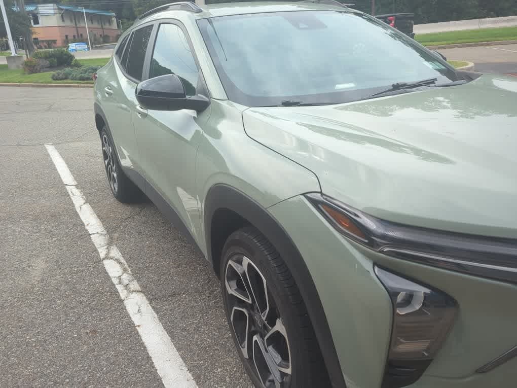 2024 Chevrolet Trax 2RS — photo 1 of 7