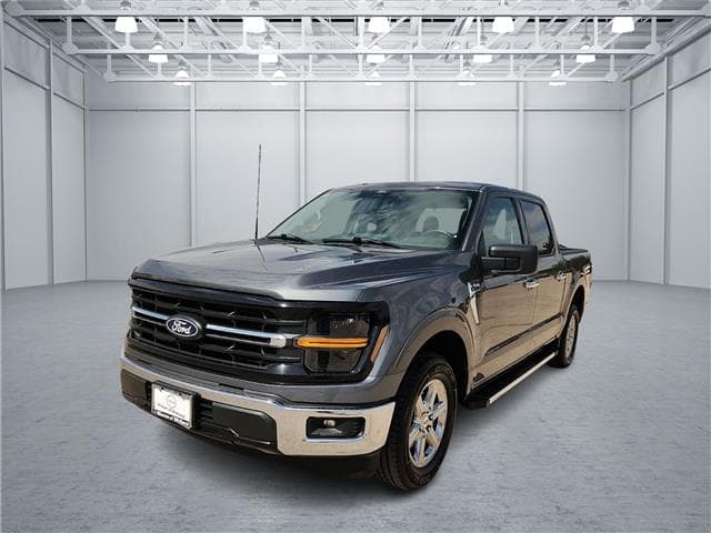 2025 Ford F-150 XLT 4x2 SuperCrew Cab 5.5 ft. box 145 in. WB — photo 1 of 20