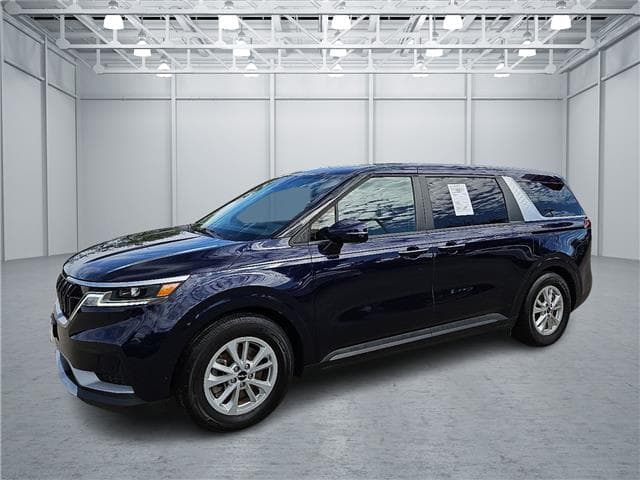 2024 Kia Carnival LX — photo 1 of 20