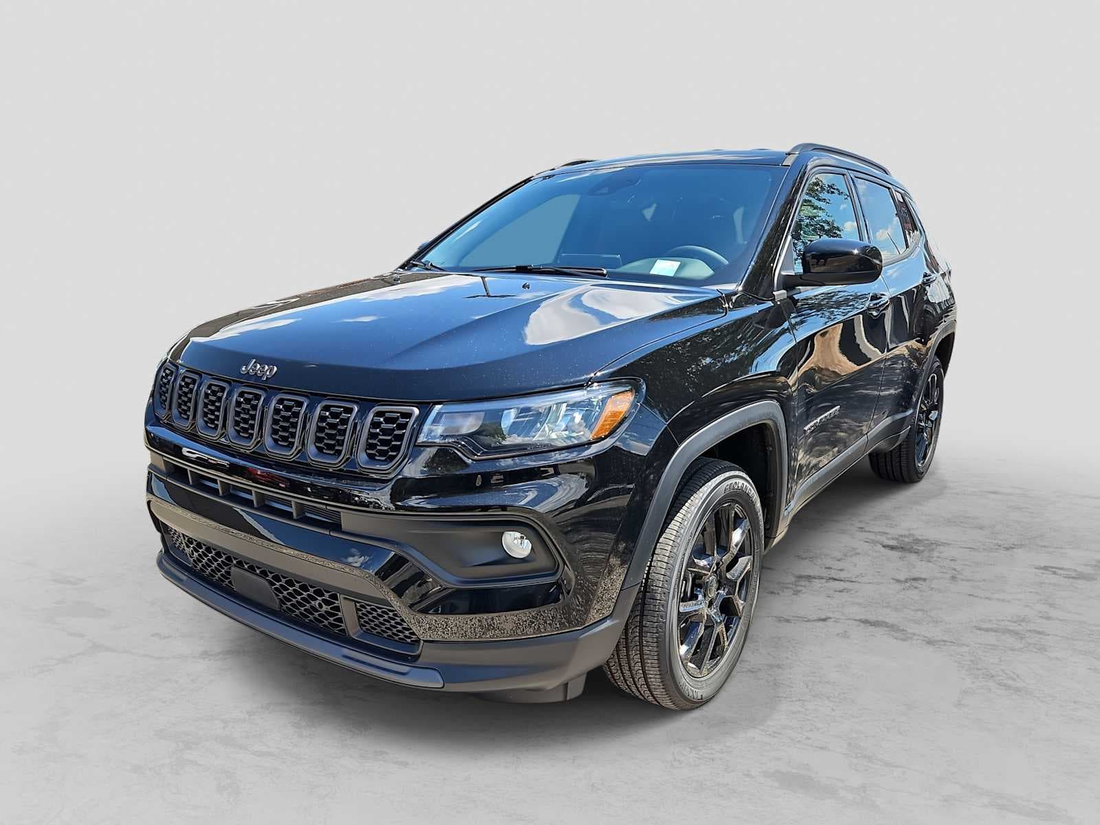 2026 Jeep Compass LATITUDE ALTITUDE 4X4 — photo 1 of 34
