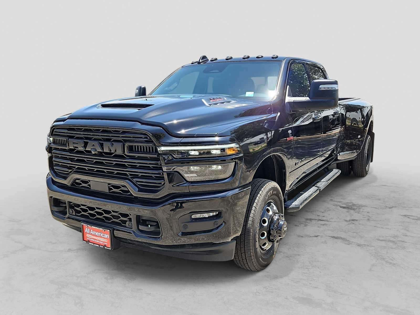 2026 RAM 3500 LARAMIE CREW CAB 4X4 8' BOX — photo 1 of 34