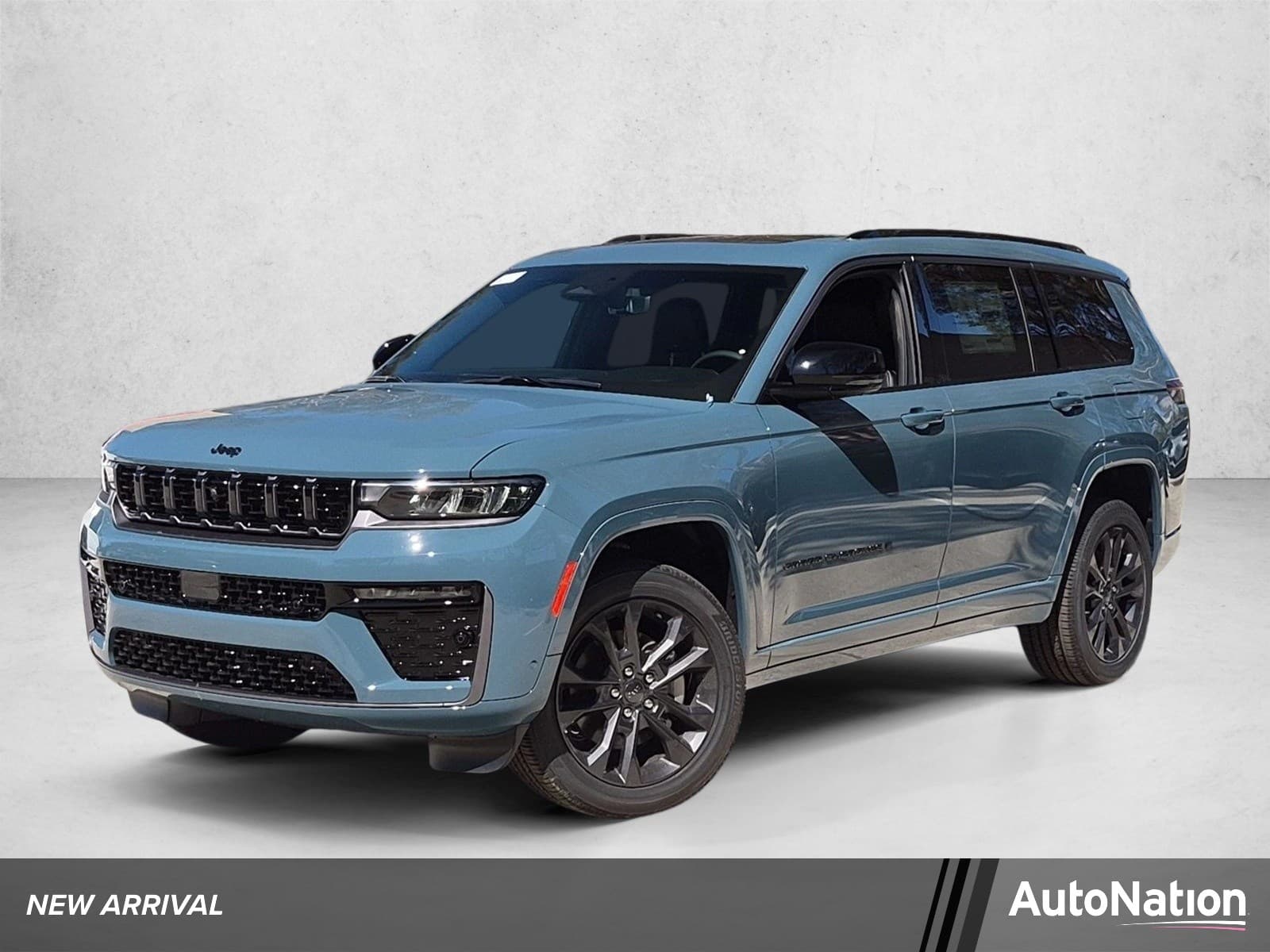 2026 Jeep Grand Cherokee Limited Reserve — photo 1 of 17