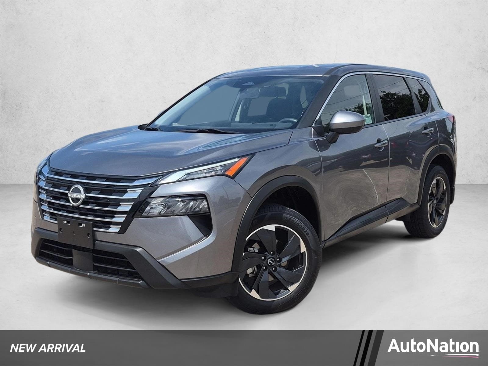 2024 Nissan Rogue SV — photo 1 of 15