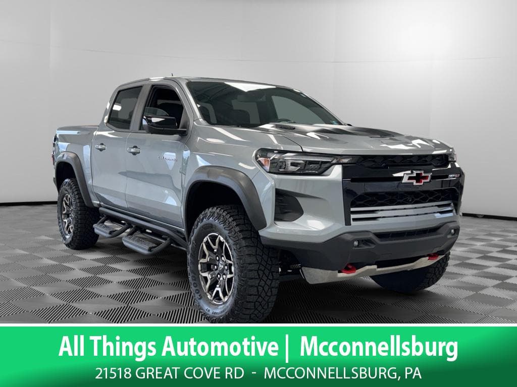 2025 Chevrolet Colorado ZR2 — photo 1 of 37
