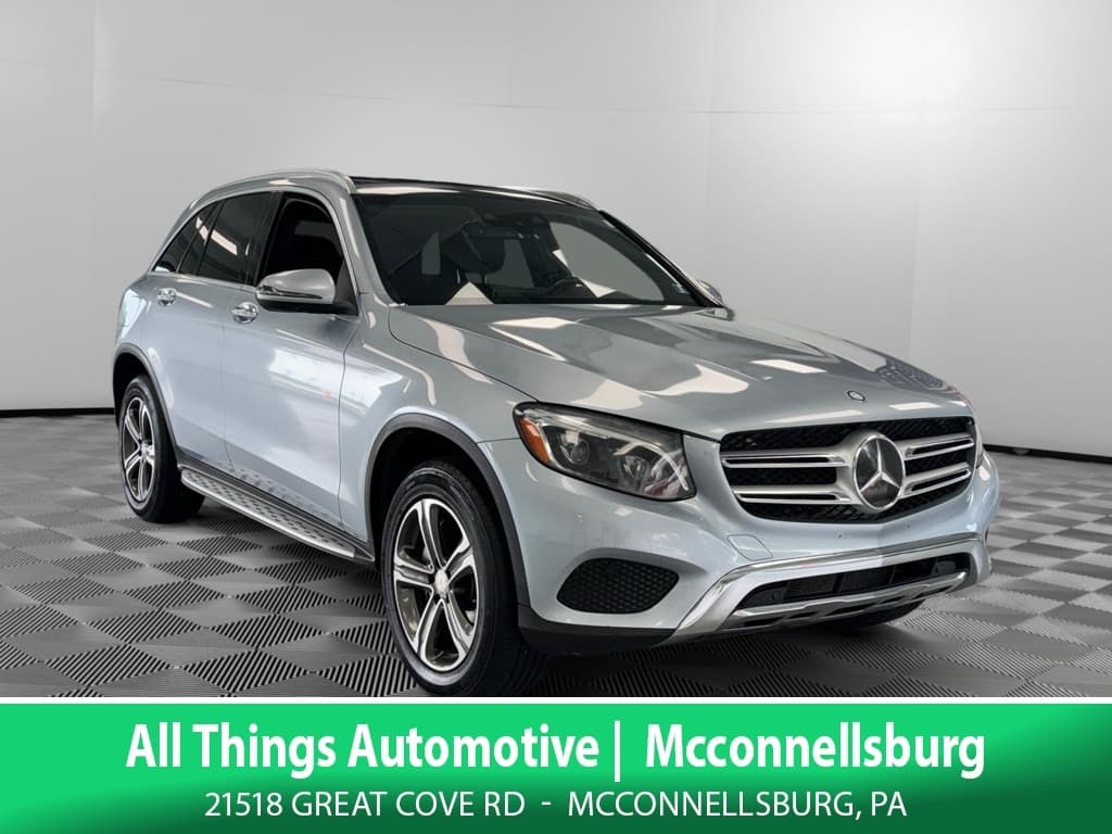 2016 Mercedes-Benz GLC 300 4MATIC — photo 1 of 36