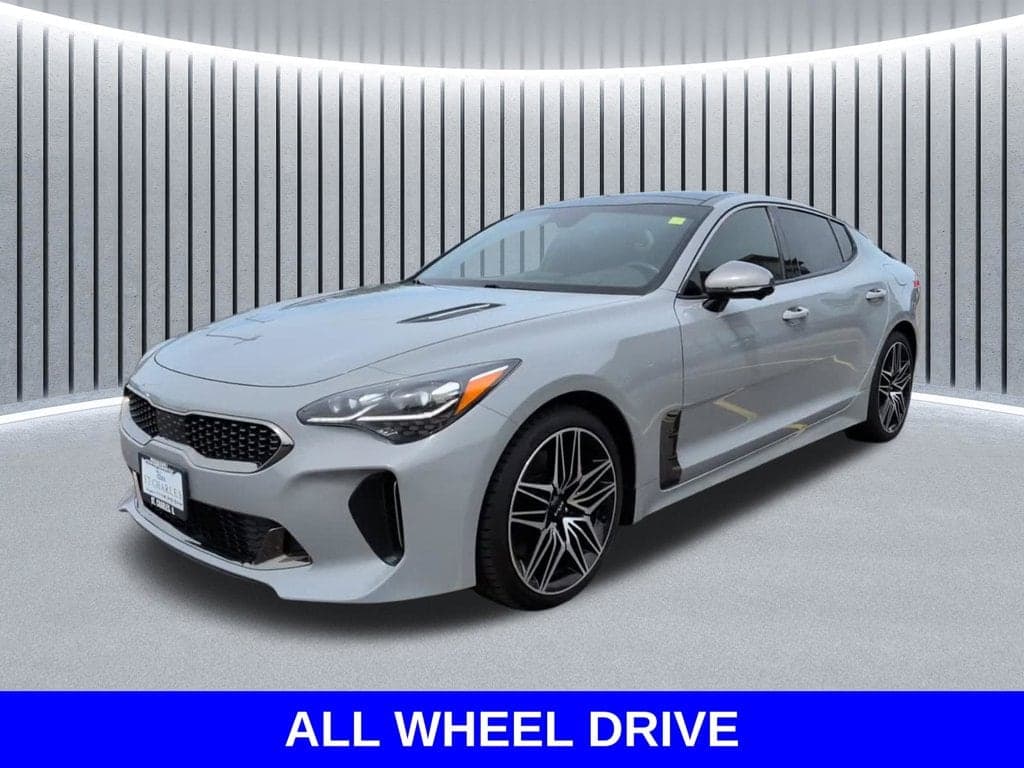 2023 Kia Stinger GT2 — photo 1 of 28