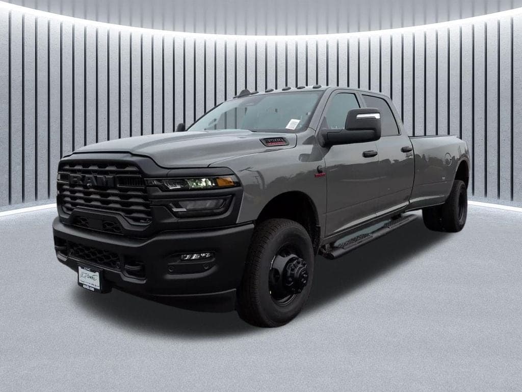 2026 RAM 3500 TRADESMAN CREW CAB 4X4 8' BOX — photo 1 of 38