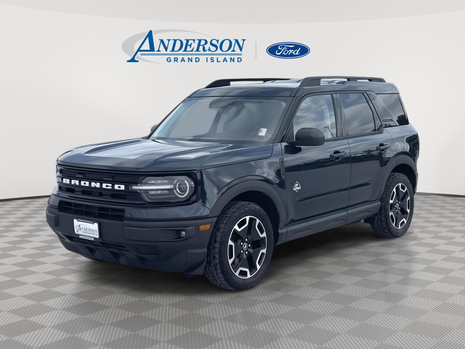 2021 Ford Bronco Sport Outer Banks — photo 1 of 23