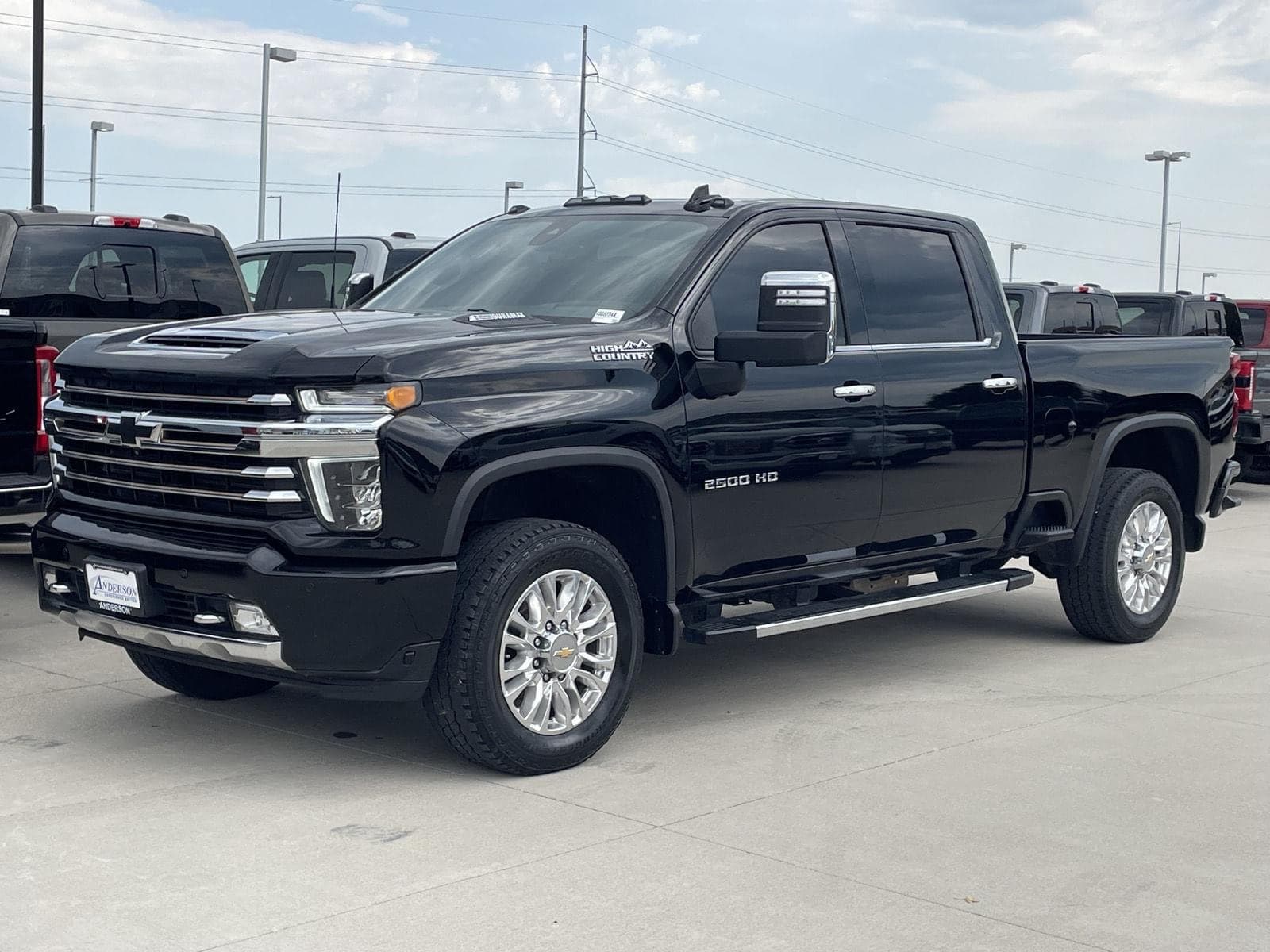 2022 Chevrolet Silverado 2500HD High Country — photo 1 of 45