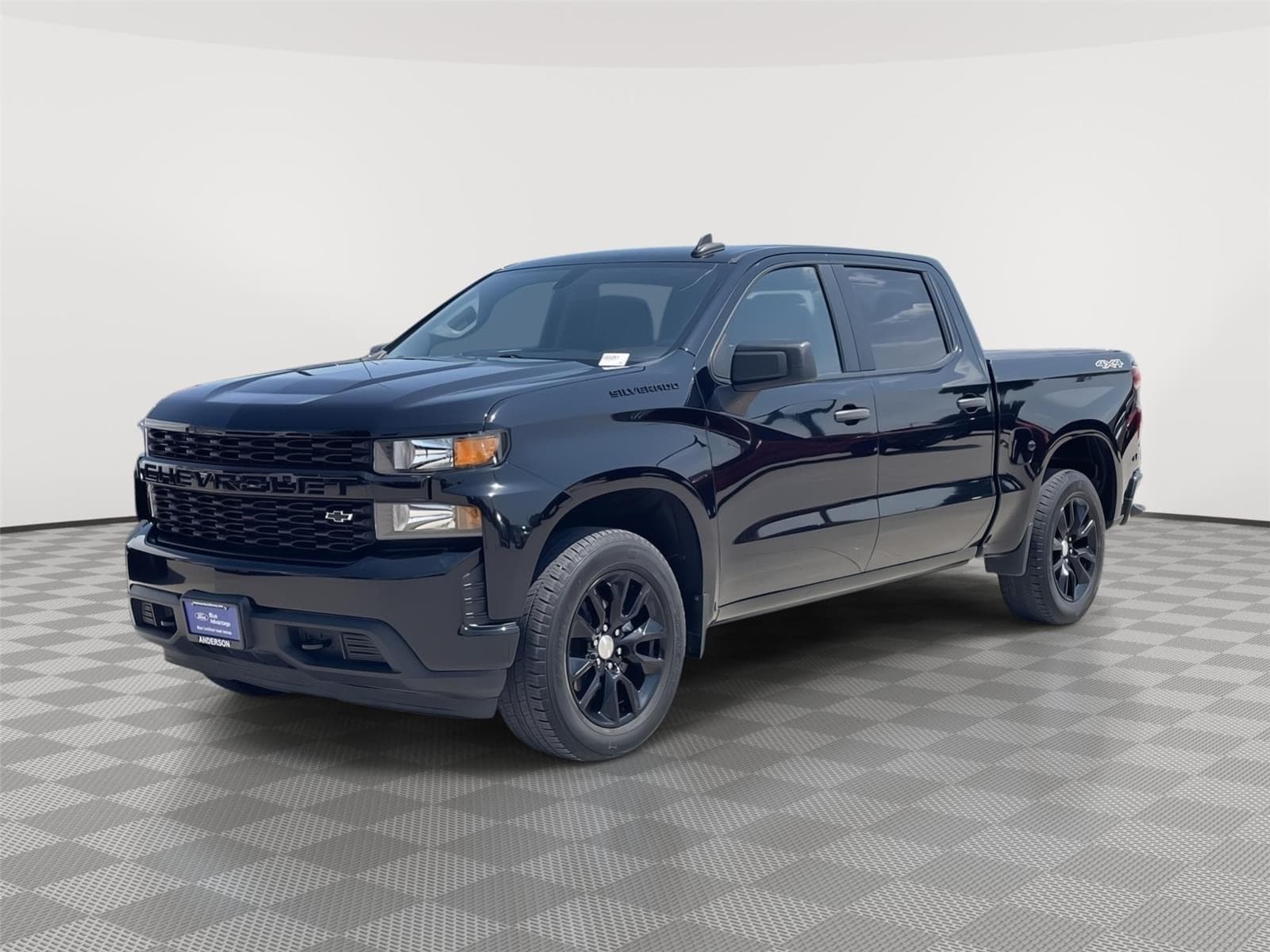 2021 Chevrolet Silverado 1500 Custom — photo 1 of 33