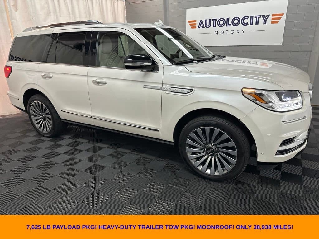 2019 Lincoln Navigator Reserve — photo 1 of 43