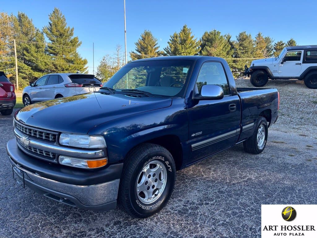 1999 Chevrolet Silverado 1500 Base — photo 1 of 21