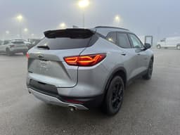 Extra Photo