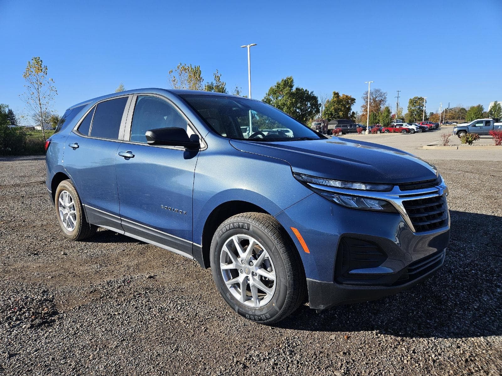 2024 Chevrolet Equinox LS — photo 1 of 33