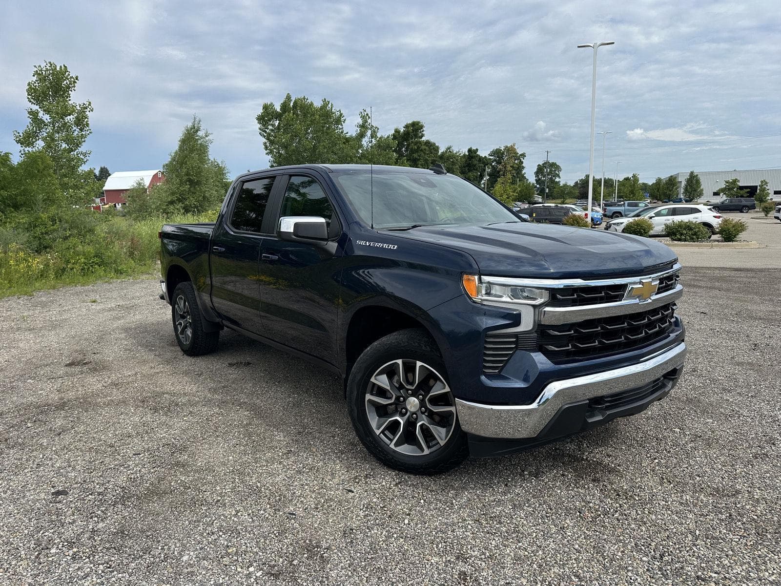 2023 Chevrolet Silverado 1500 Base — photo 1 of 33