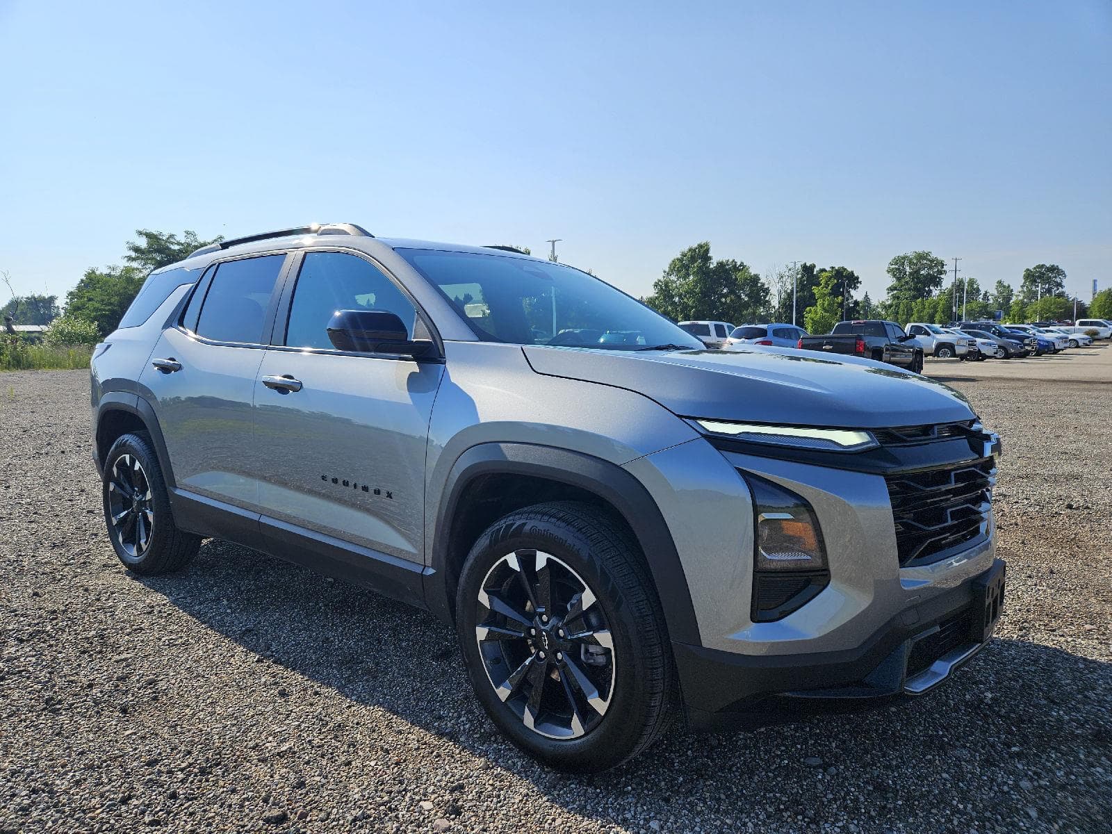 2025 Chevrolet Equinox AWD RS — photo 1 of 35