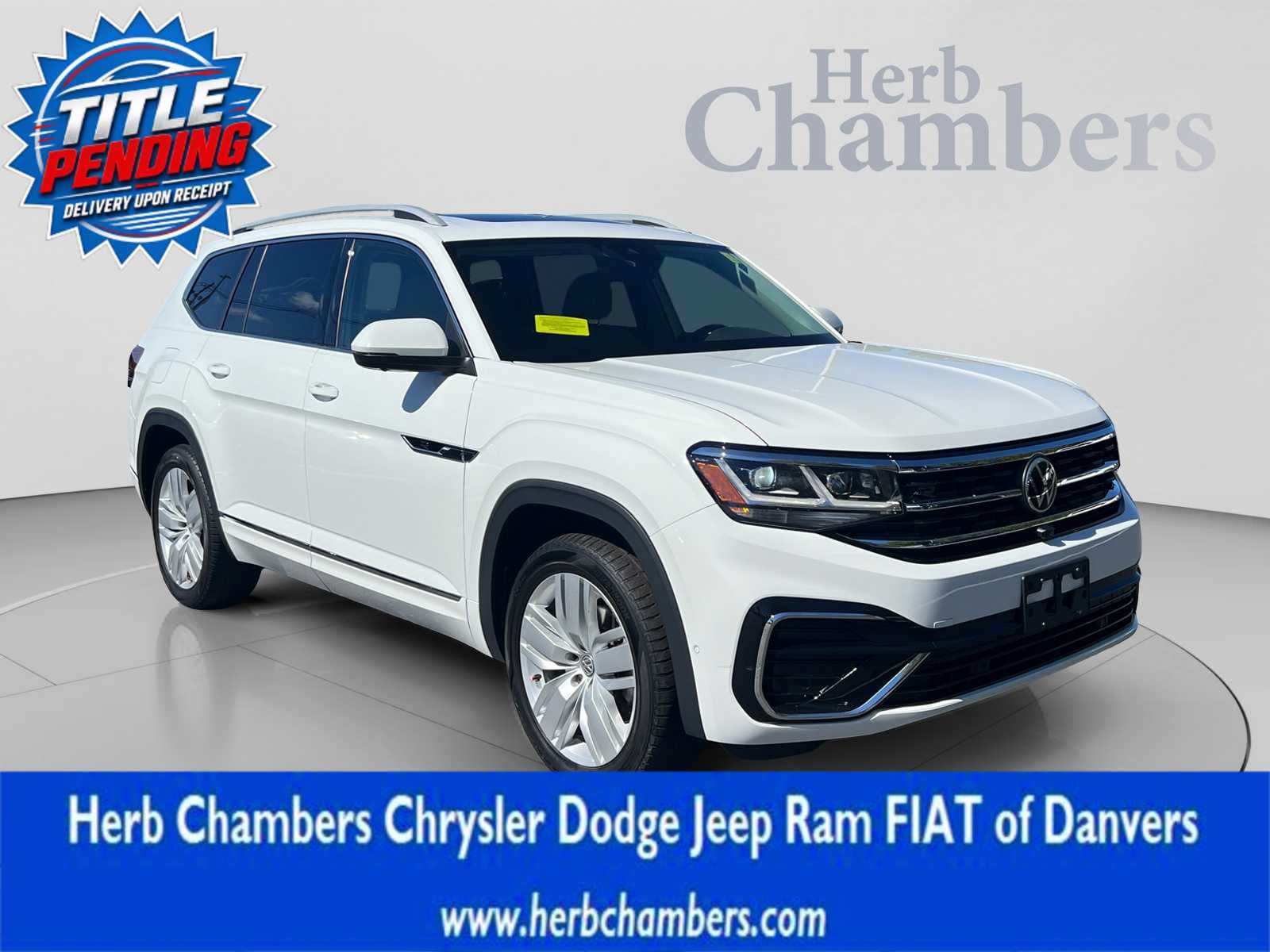 2021 Volkswagen Atlas 3.6L V6 SEL Premium R-Line — photo 1 of 21