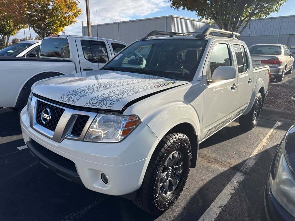 2020 Nissan Frontier PRO-4X — photo 1 of 4