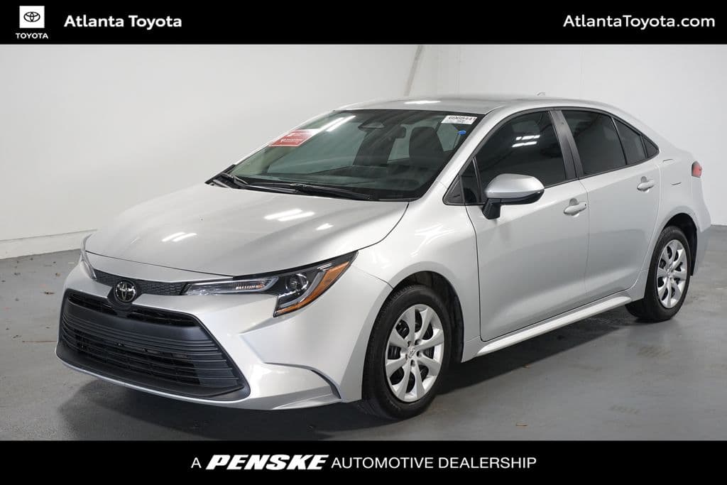 2026 Toyota Corolla LE — photo 1 of 7