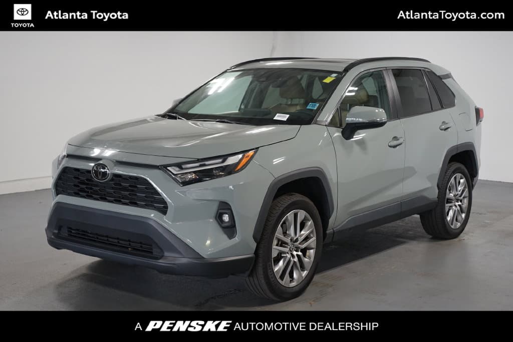 2023 Toyota RAV4 XLE Premium — photo 1 of 7