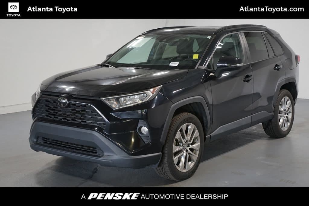 2019 Toyota RAV4 XLE Premium — photo 1 of 7