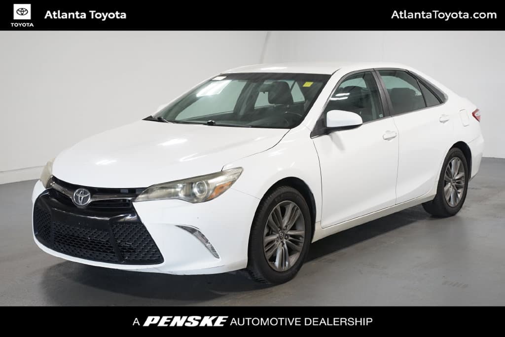 2016 Toyota Camry SE — photo 1 of 7