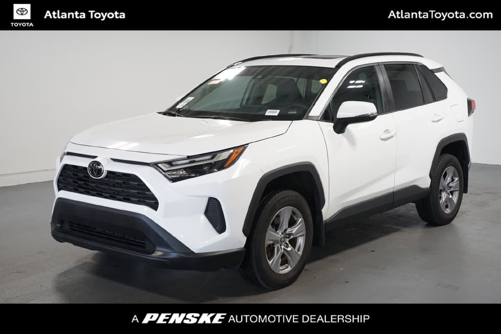 2024 Toyota RAV4 XLE — photo 1 of 7