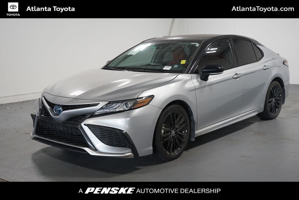 2024 Toyota Camry Hybrid XSE — photo 1 of 7