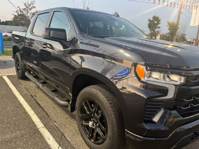 2023 Chevrolet Silverado 1500 RST — photo 1 of 4