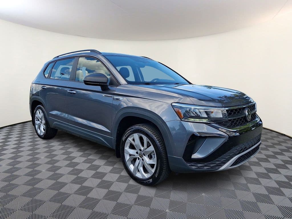 2023 Volkswagen Taos 1.5T S — photo 1 of 31