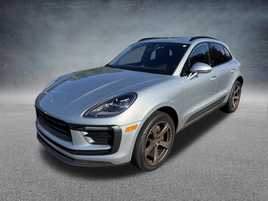 2022 Porsche Macan Base — photo 1 of 18